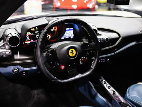 Used 2021 Ferrari F8 Tributo image 62