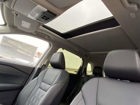 New 2026 Nissan Rogue Platinum w/ Platinum Premium Package AWD/4WD image 14
