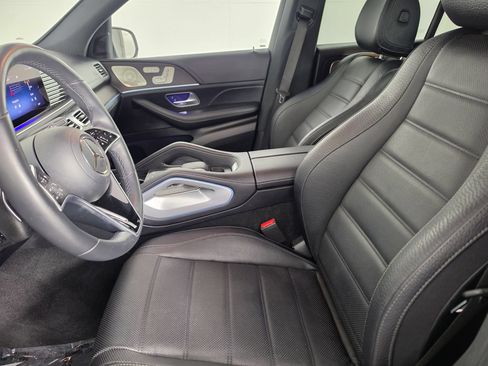 Used 2024 Mercedes-Benz GLE 350 4MATIC image 3