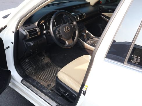 Used 2015 Lexus IS 250 AWD w/ Navigation System Package image 7