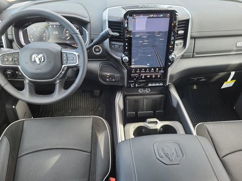 New 2025 RAM 2500 Laramie image 28