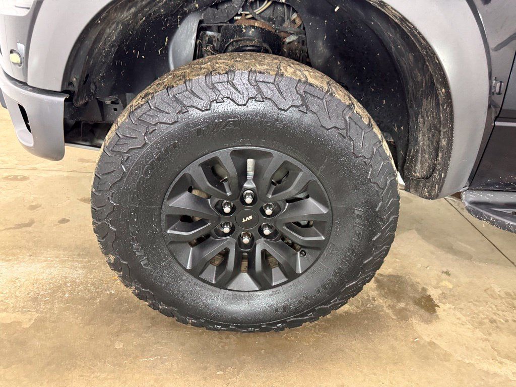 Used 2013 Ford F150 Raptor w/ Luxury Equipment Group AWD/4WD image 27