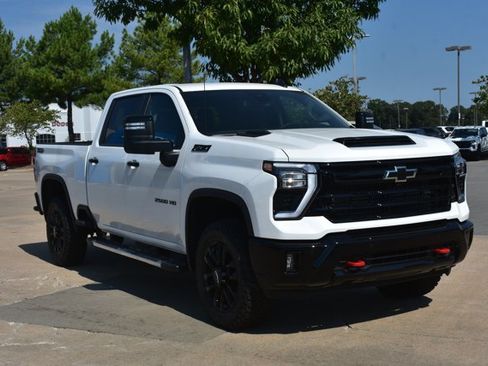 New 2026 Chevrolet Silverado 2500 LT w/ Trail Boss Package AWD/4WD image 3