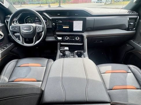 Used 2024 GMC Sierra 1500 AT4 w/ Technology Package AWD/4WD image 25