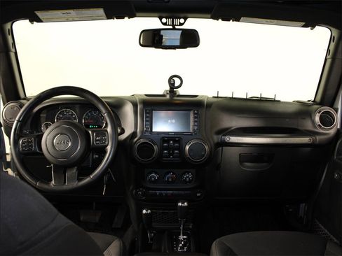 Used 2018 Jeep Wrangler Unlimited Sport S image 14