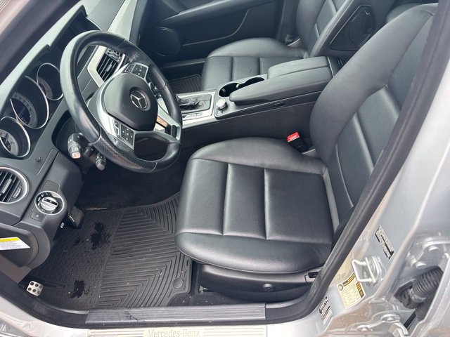 Used 2013 Mercedes-Benz C 300 4MATIC Sedan image 5