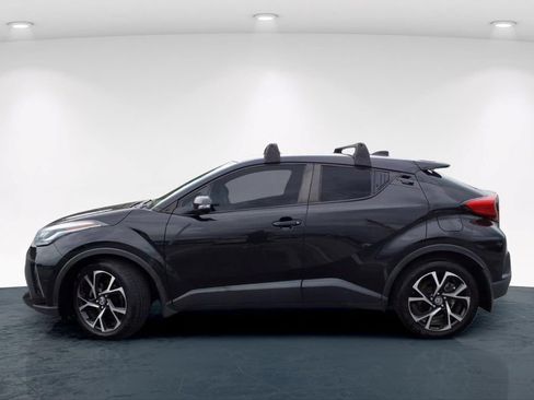 Used 2021 Toyota C-HR XLE FWD image 14