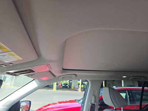 Used 2023 Honda Pilot Elite image 7