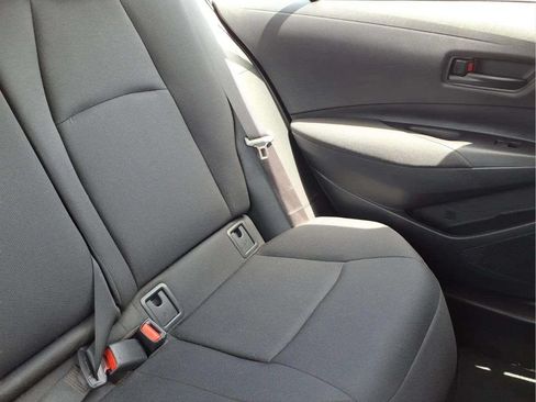 Used 2025 Toyota Corolla LE FWD image 19