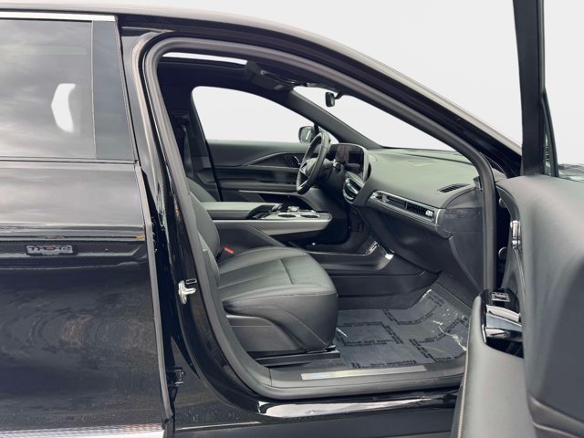 Certified 2024 Cadillac Lyriq Luxury w/ LPO, Floor Liner Package AWD/4WD image 13