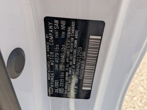 Used 2022 Hyundai Veloster N image 23