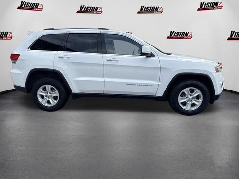 Used 2015 Jeep Grand Cherokee Laredo w/ Quick Order Package 23E AWD/4WD image 4