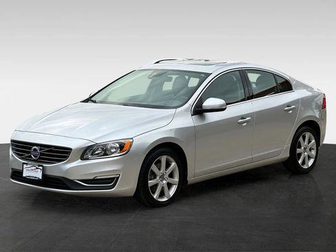 Used 2016 Volvo S60 T5 Premier AWD/4WD image 3