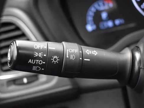 Used 2022 Honda HR-V EX-L image 26