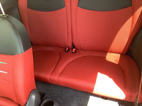 Used 2016 FIAT 500 Pop w/ Italia Package FWD image 7