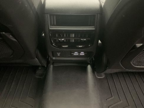 Used 2025 Jeep Grand Cherokee Laredo X w/ Luxury Tech Group I AWD/4WD image 27