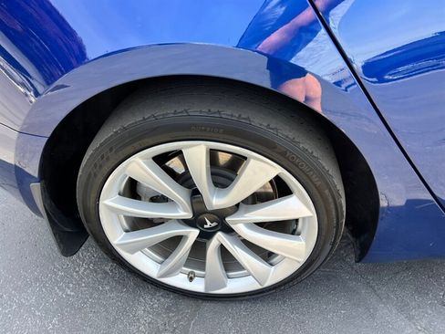 Used 2019 Tesla Model 3 Long Range image 32