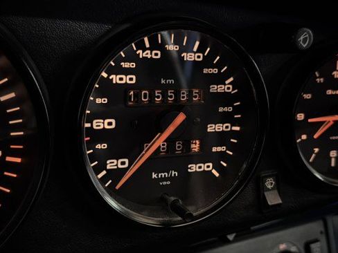 Used 1990 Porsche 911 image 9
