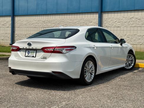 Used 2018 Toyota Camry XLE w/ Audio Package FWD image 5