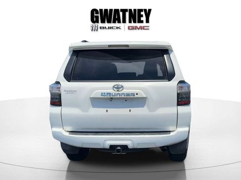 Used 2019 Toyota 4Runner SR5 RWD image 6