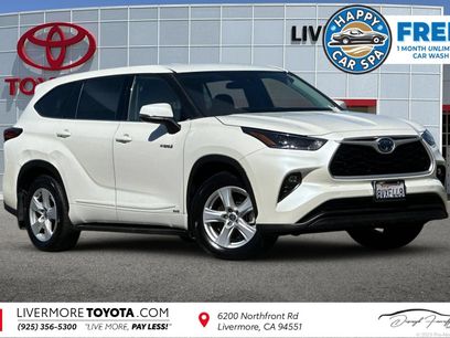 Used 2021 Toyota Highlander LE