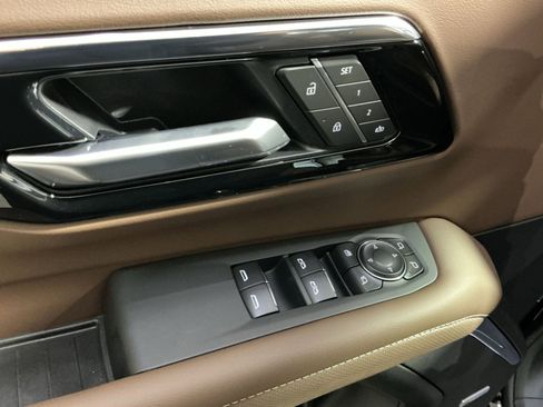 New 2026 Chevrolet Tahoe High Country w/ Sun And Tow Package image 23