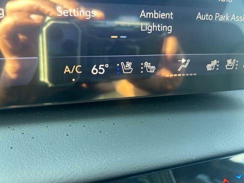 New 2026 Buick Enclave Avenir w/ Super Cruise Package image 26