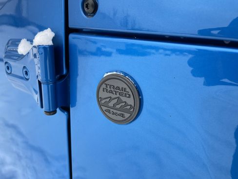 Used 2024 Jeep Wrangler Sport S image 20