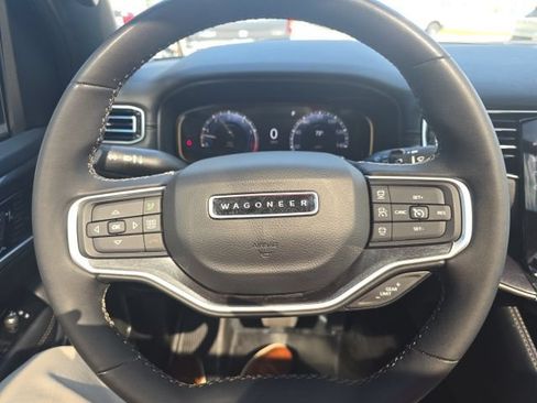 Used 2024 Jeep Wagoneer L 4WD w/ Premium Group I image 26