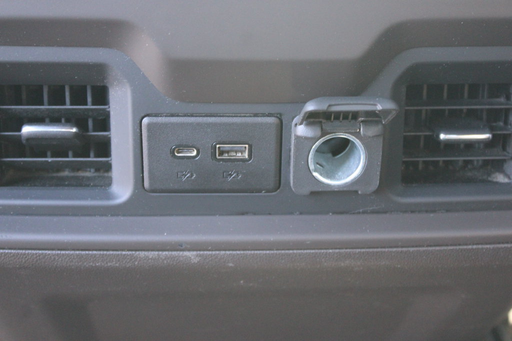 Used 2020 Chevrolet Silverado 1500 RST AWD/4WD image 29