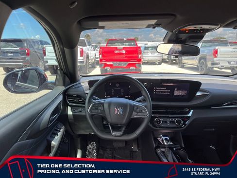 Used 2025 Buick Envista Sport Touring w/ Convenience II Package FWD image 13