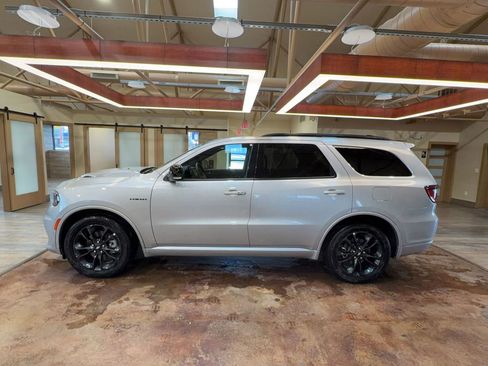 Used 2025 Dodge Durango R/T w/ Blacktop Package image 6