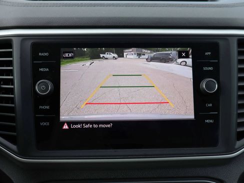 Used 2021 Volkswagen Atlas Cross Sport SE image 21