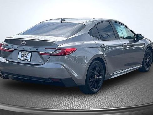 Used 2025 Toyota Camry SE w/ Convenience Package FWD image 13