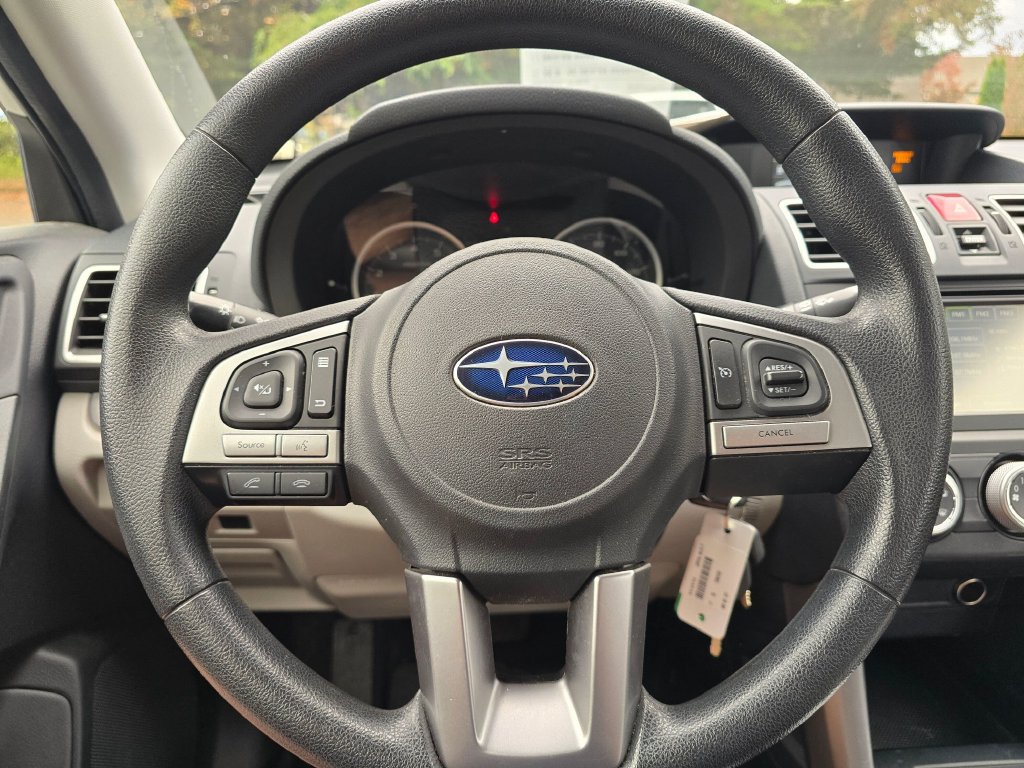Used 2017 Subaru Forester 2.5i AWD/4WD image 14