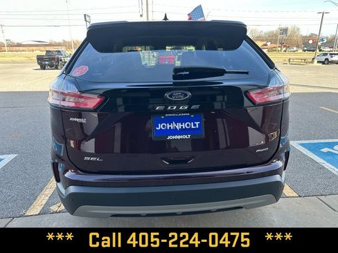 Used 2022 Ford Edge SEL w/ Convenience Package image 4
