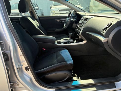 Used 2014 Nissan Altima 2.5 S FWD image 28