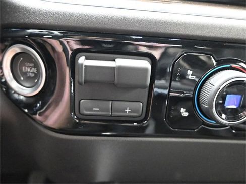 Used 2024 Chevrolet Silverado 1500 LT Trail Boss w/ Convenience Package II image 19