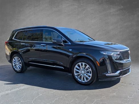 Certified 2024 Cadillac XT6 Premium Luxury w/ Technology Package image 7