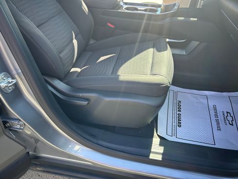 Used 2025 Chevrolet Equinox LT image 27