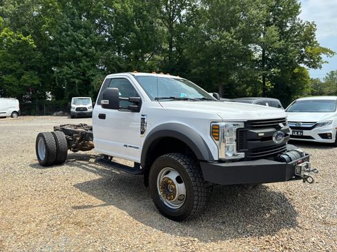 Used 2019 Ford F550 4x4 Regular Cab Super Duty image 7
