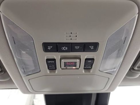 Used 2019 Toyota RAV4 XLE Premium w/ Cold Weather Package AWD/4WD image 27