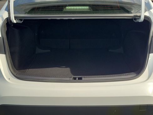 Used 2024 Toyota Corolla LE image 12