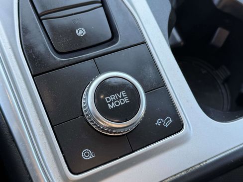 Certified 2022 Ford Explorer XLT w/ Equipment Group 202A image 28