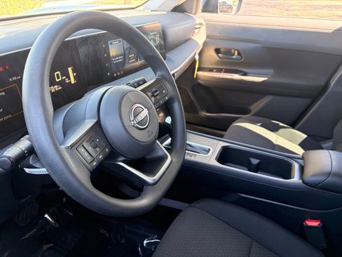 Used 2026 Nissan Kicks S FWD image 16