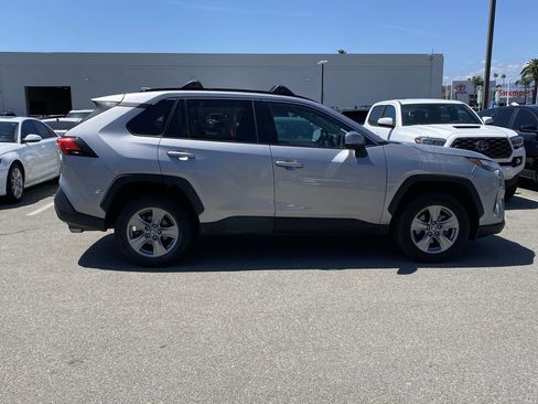 Used 2023 Toyota RAV4 XLE AWD/4WD image 2