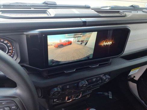 New 2026 Jeep Gladiator Sport image 25