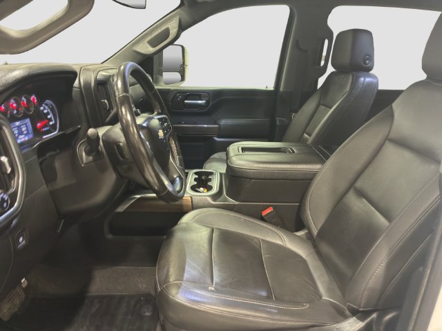Used 2022 Chevrolet Silverado 3500 LT w/ Convenience Package AWD/4WD image 11