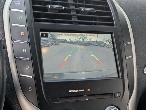 Used 2016 Lincoln MKC Premiere image 16