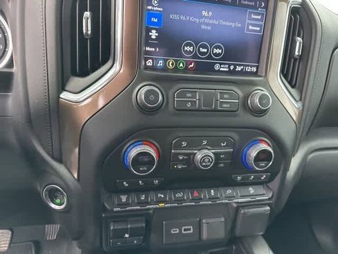 Used 2022 Chevrolet Silverado 2500 High Country w/ Technology Package image 10